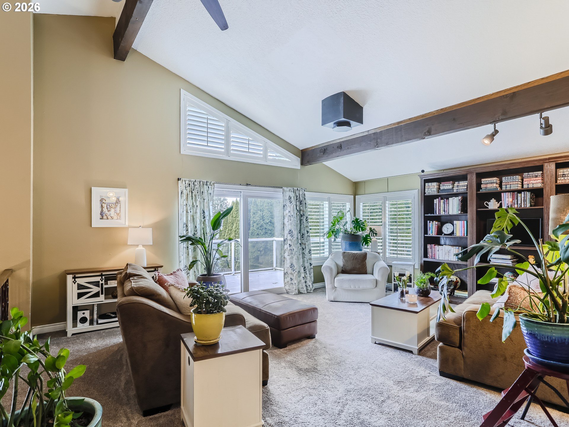 property viewer photo 23