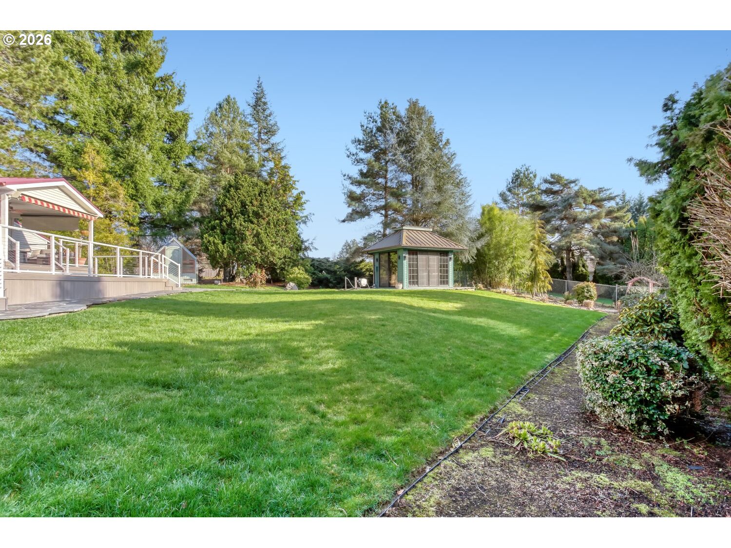 property viewer photo 40