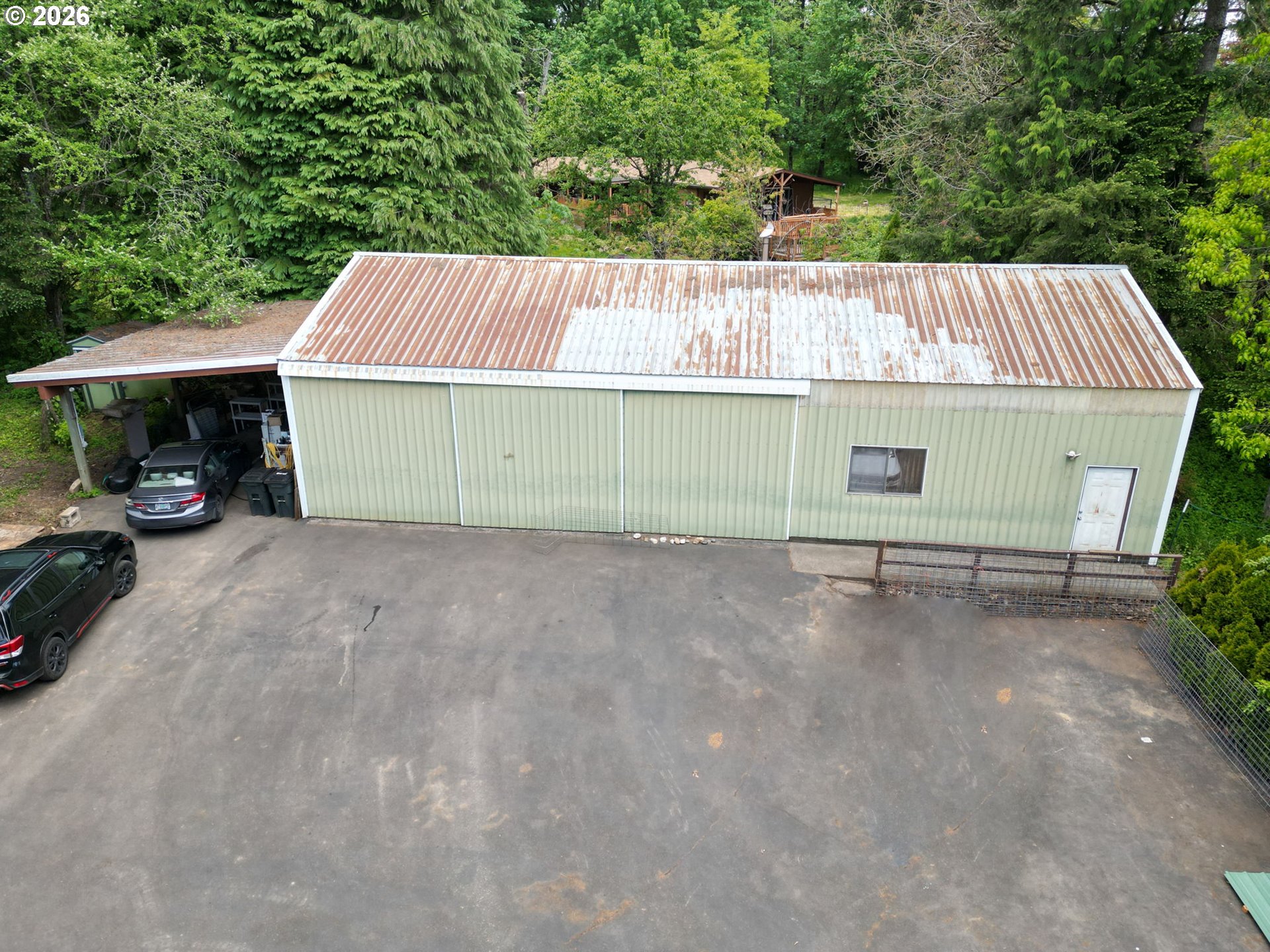 main property photo 23