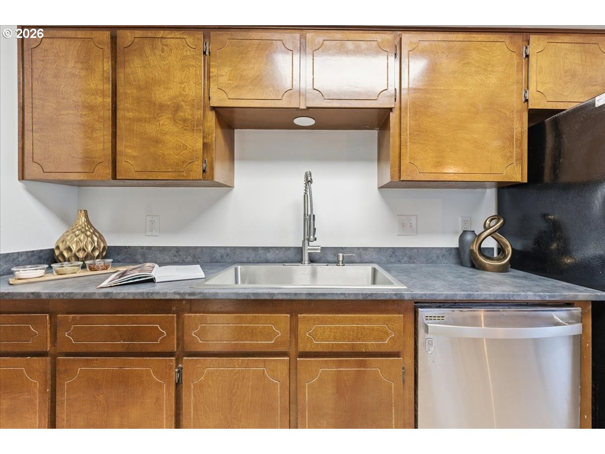 property viewer photo 11