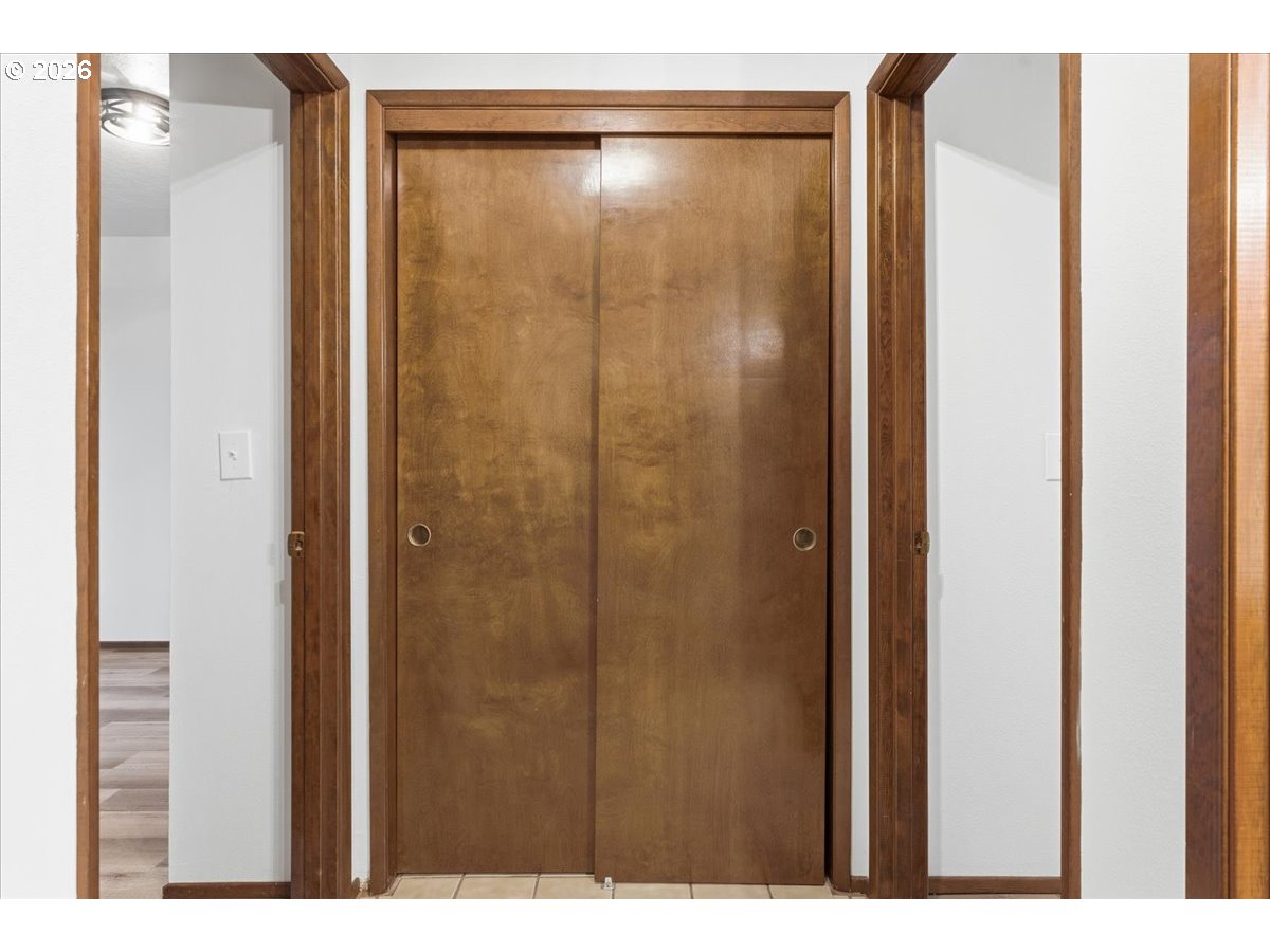 property viewer photo 15