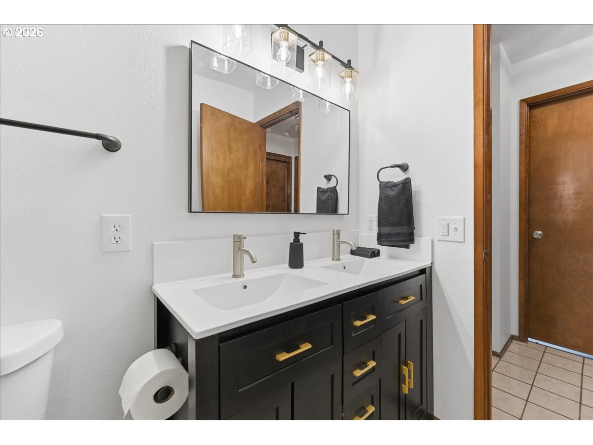 property viewer photo 18