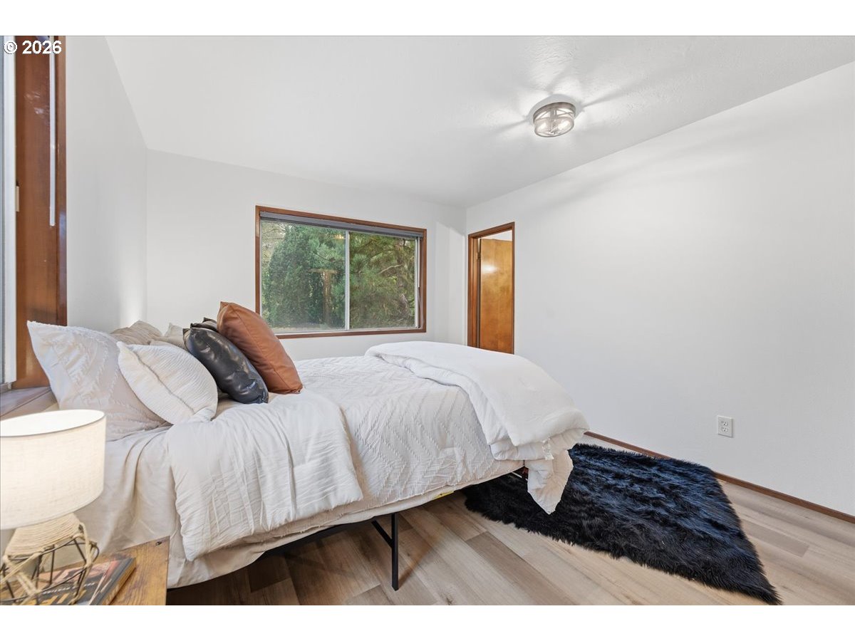 property viewer photo 22