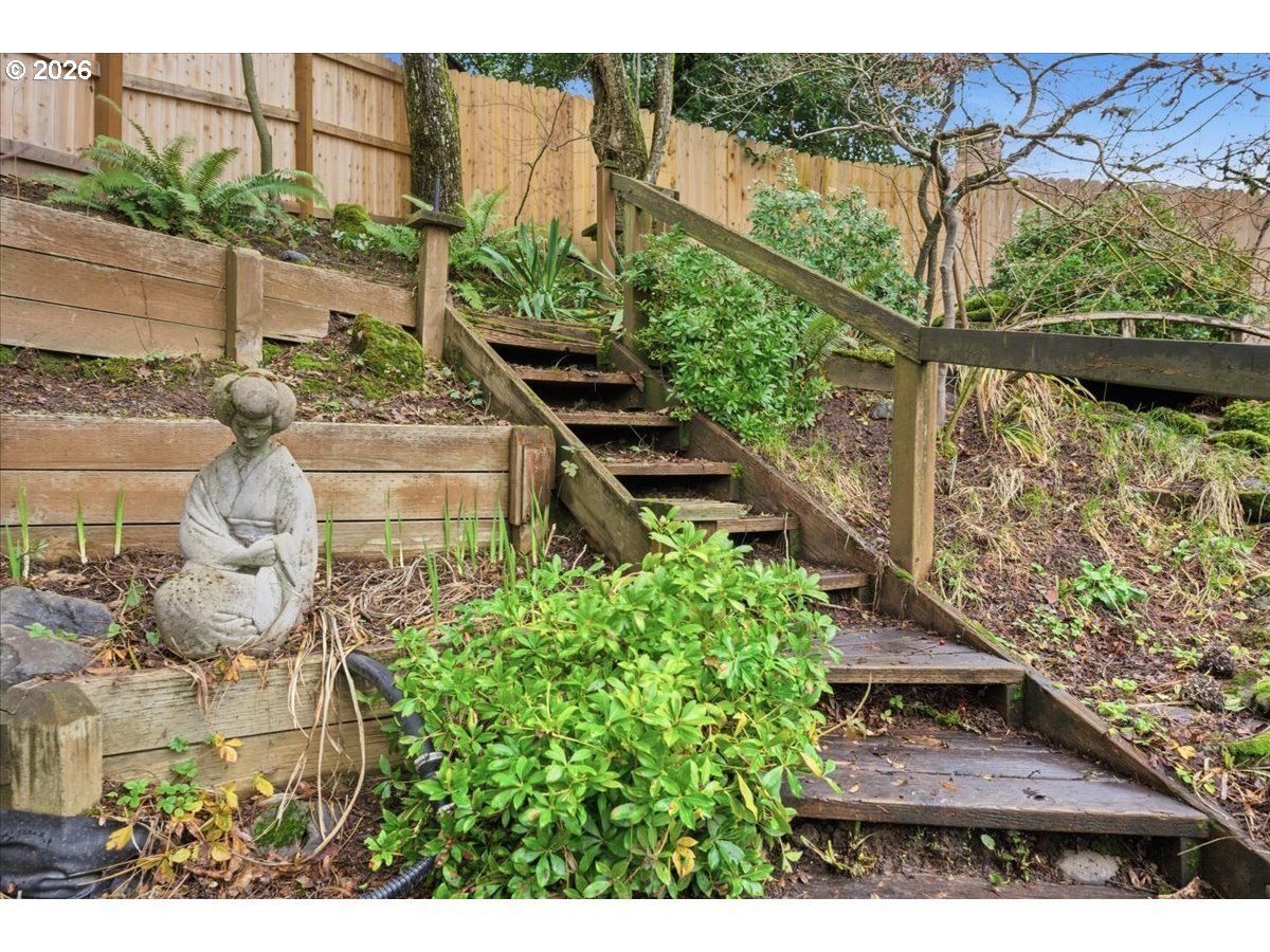 property viewer photo 31