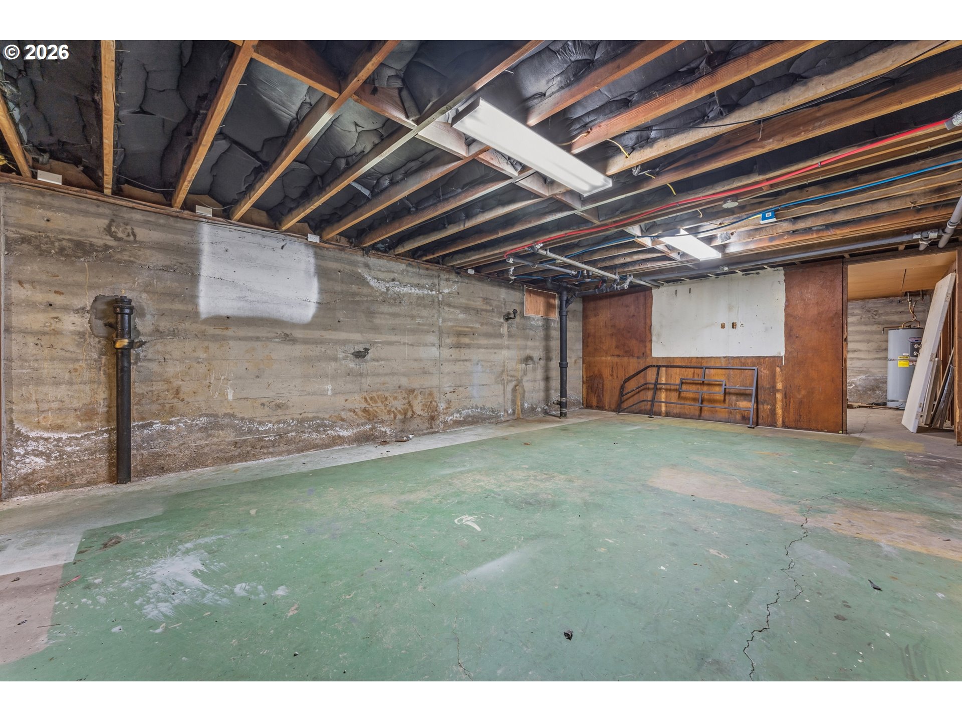 main property photo 31