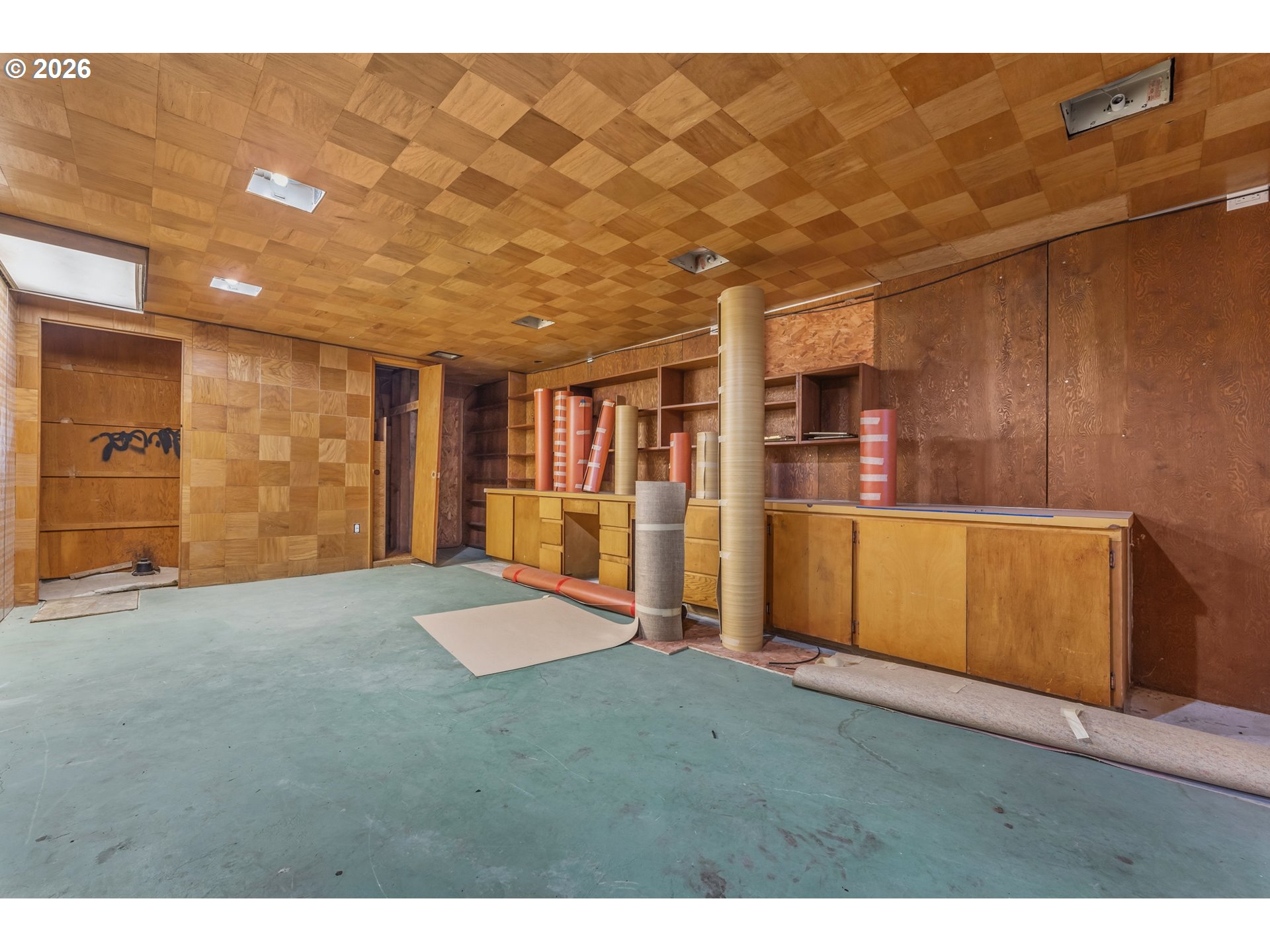 main property photo 34