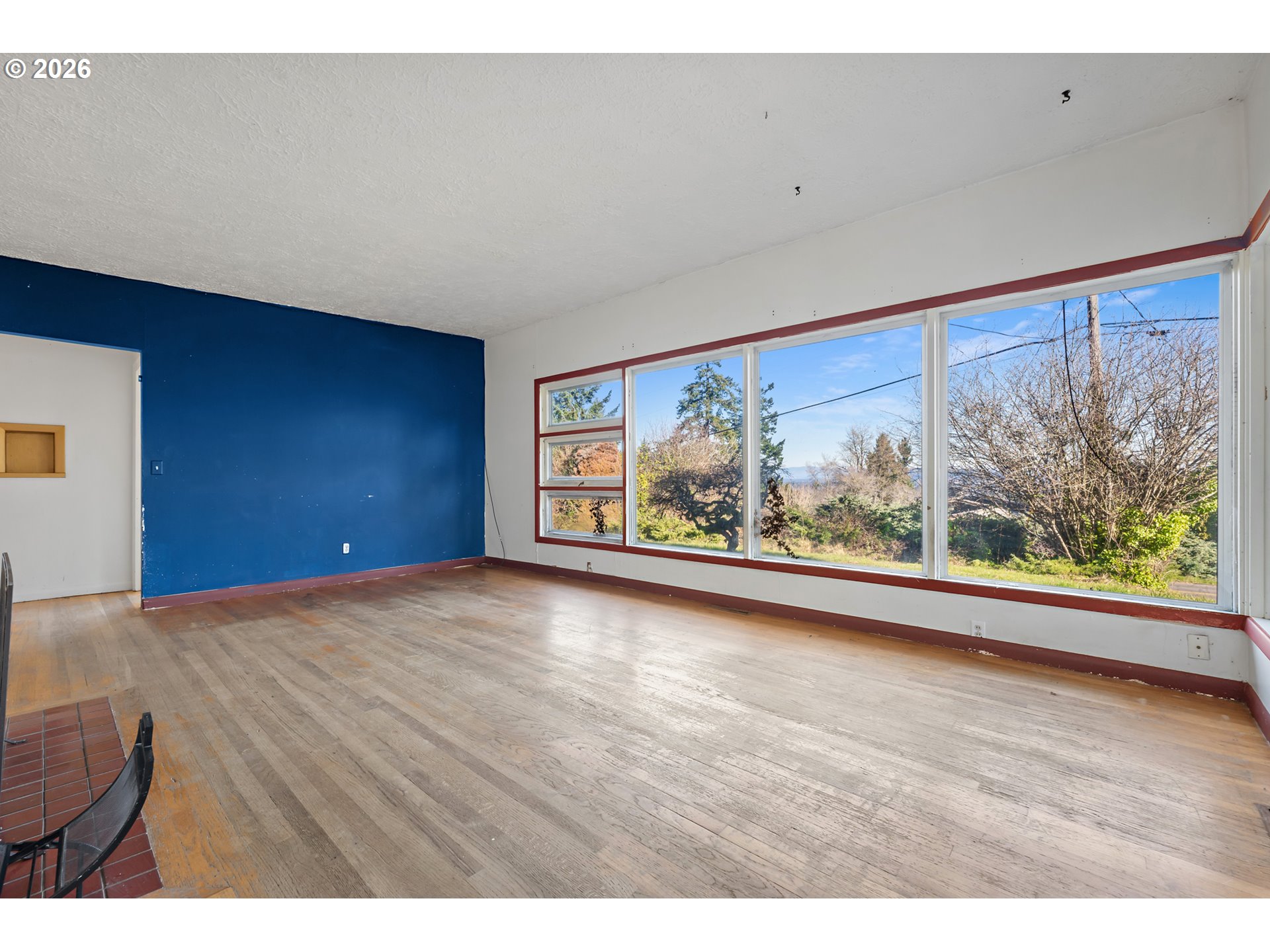 property viewer photo 3