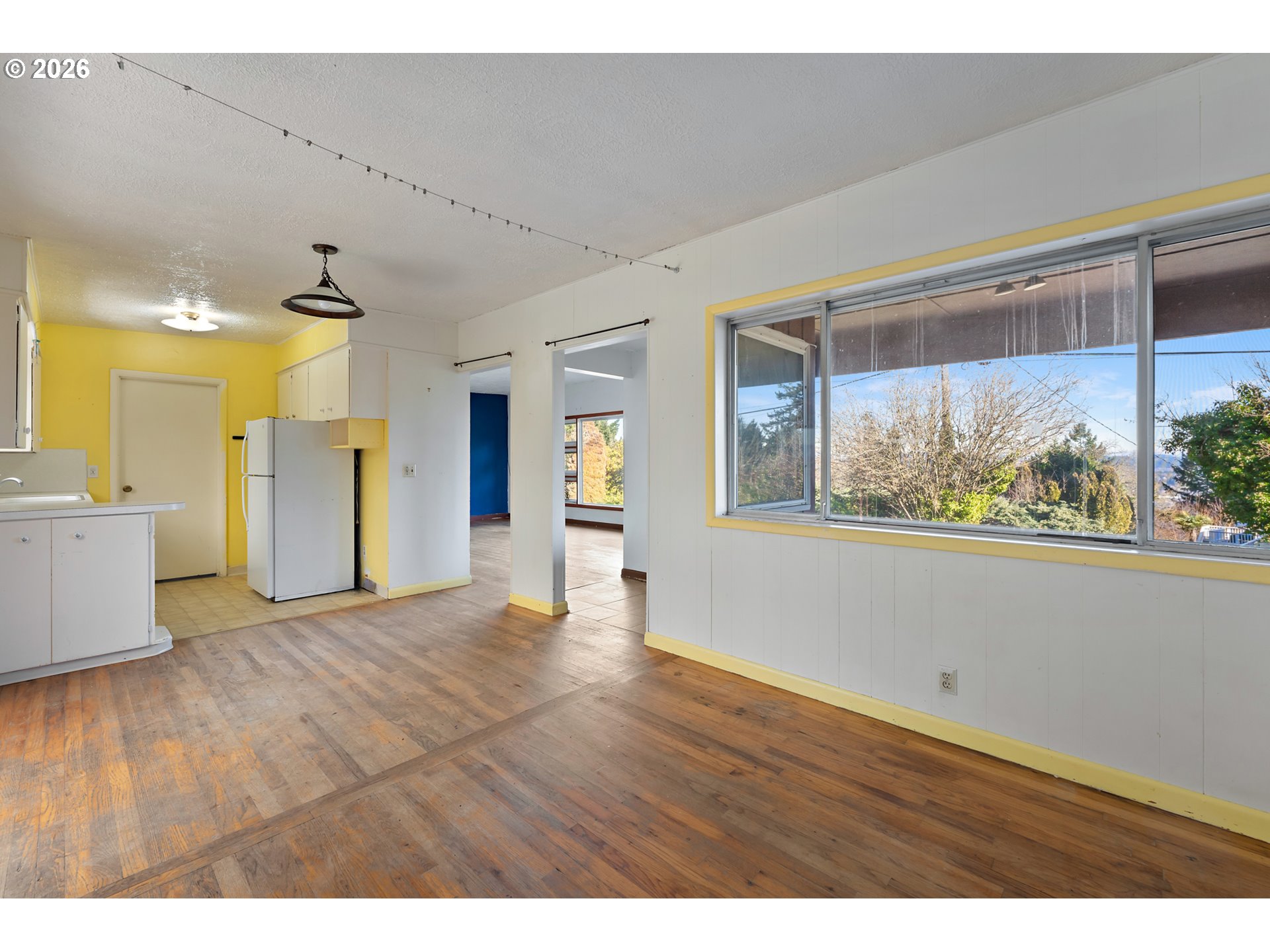property viewer photo 5