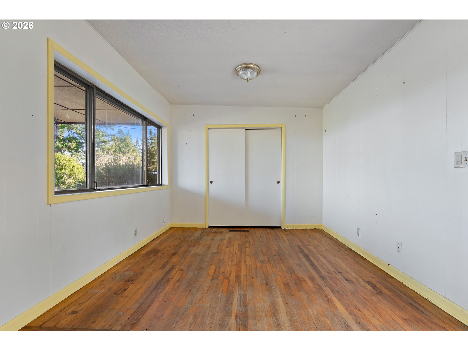property viewer photo 6