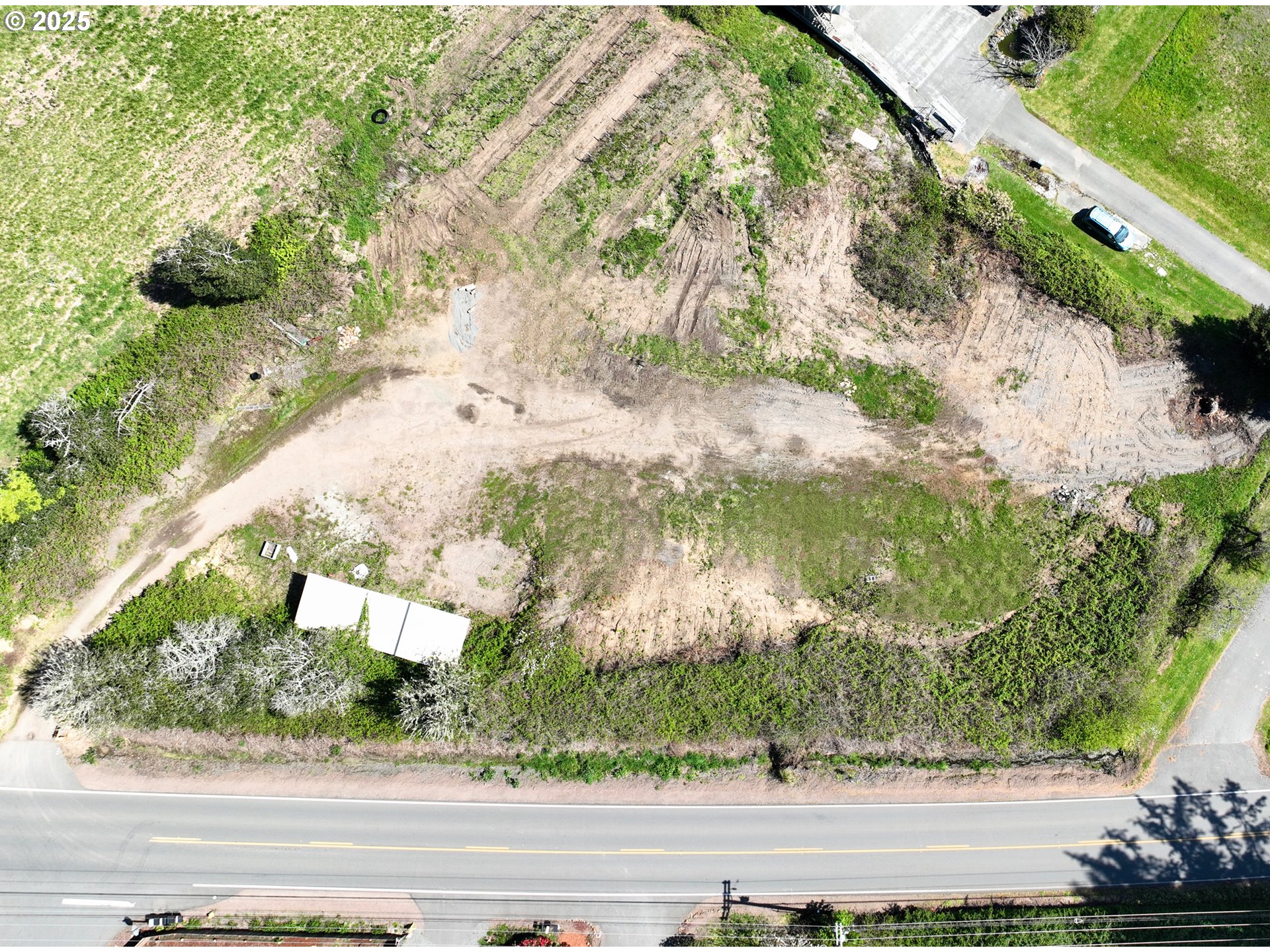 main property photo 12