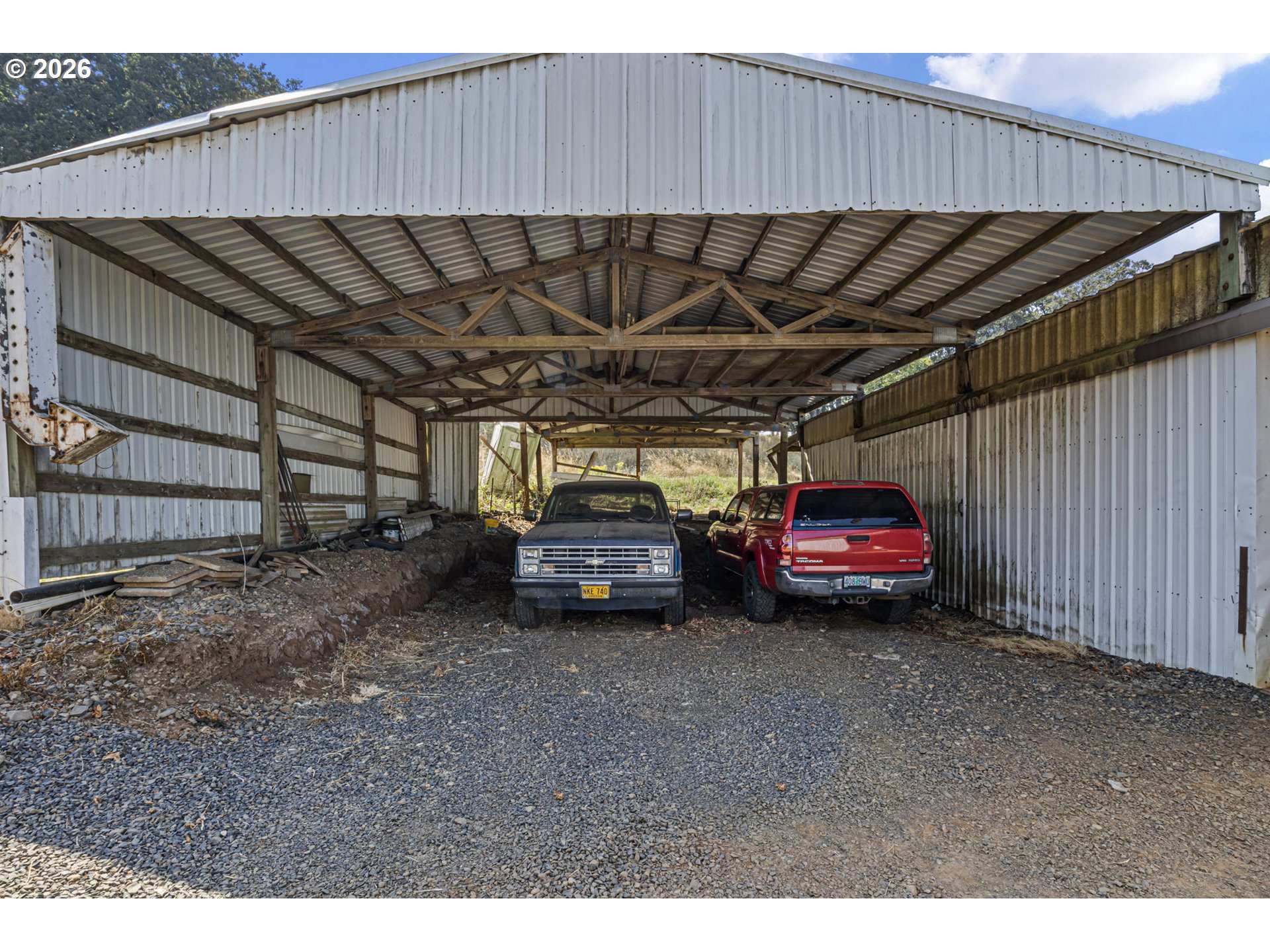 main property photo 41