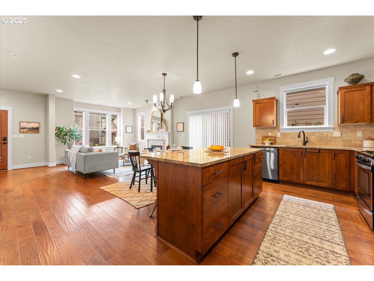 property viewer photo 10