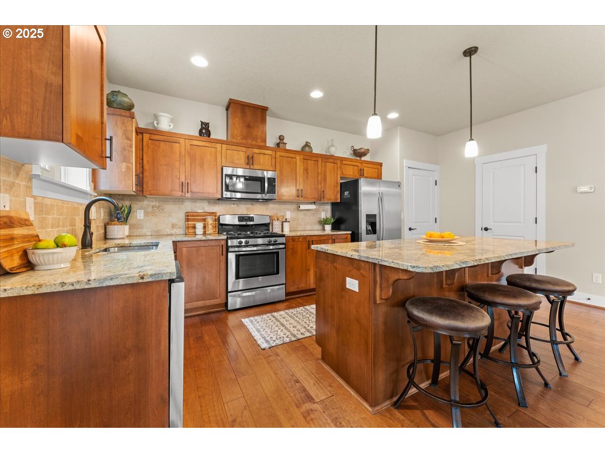 property viewer photo 13