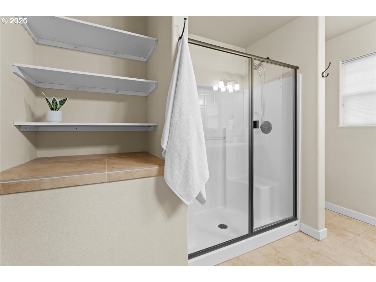 property viewer photo 23