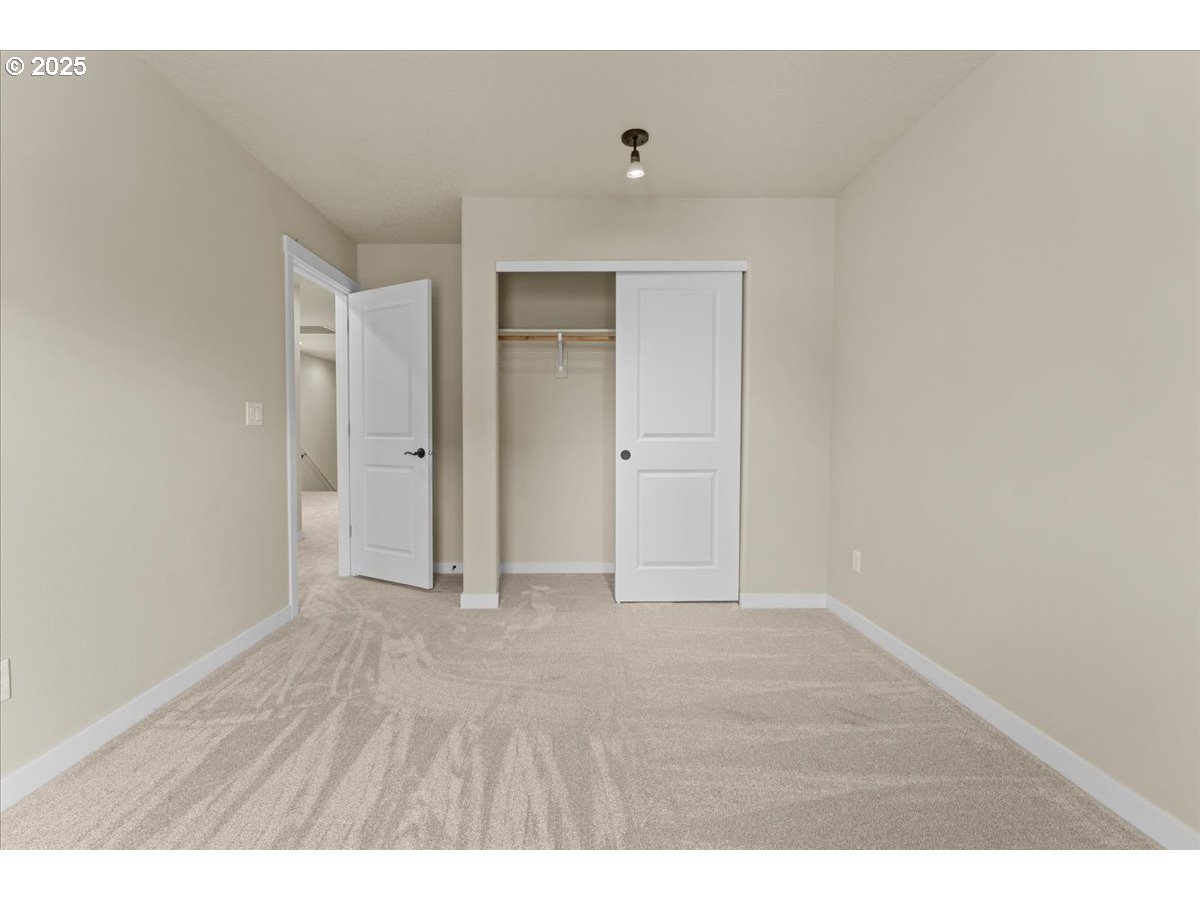 property viewer photo 31