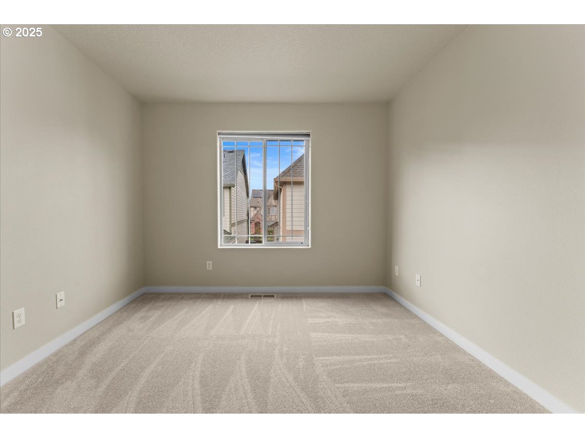 property viewer photo 34