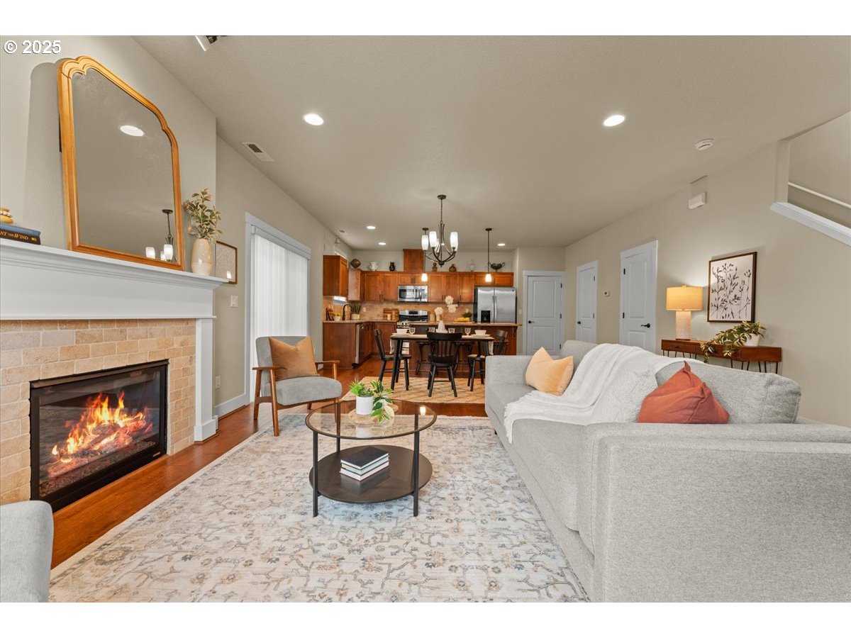 property viewer photo 4