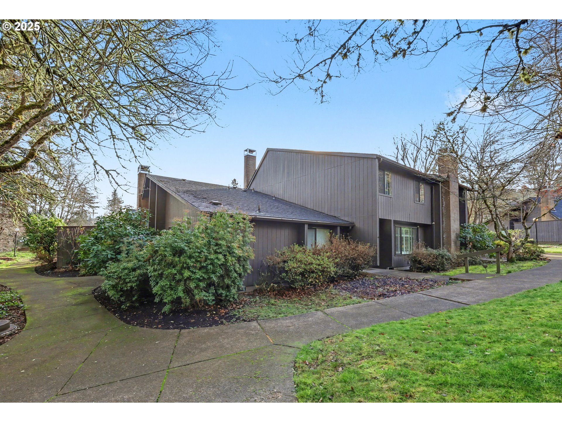 property viewer photo 2