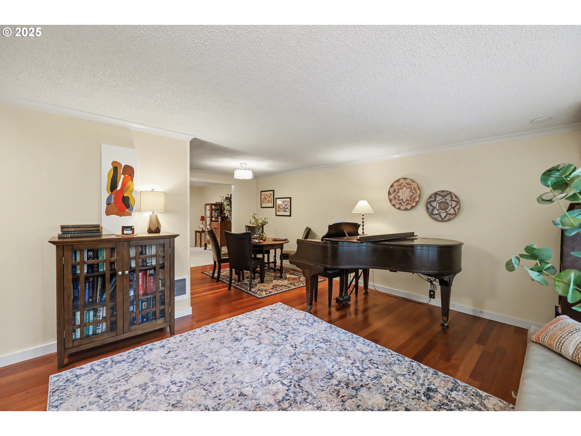 property viewer photo 20