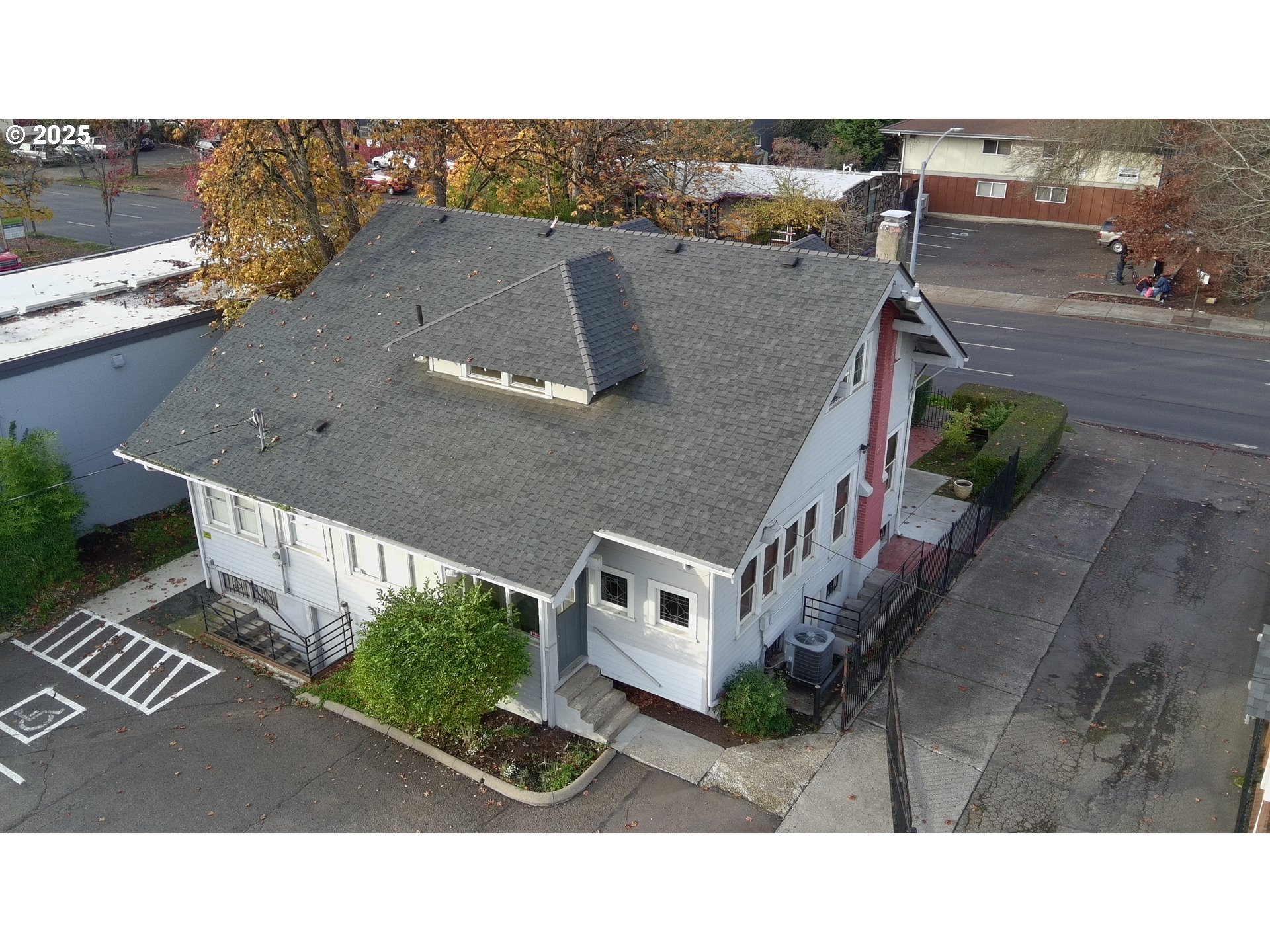 main property photo 46