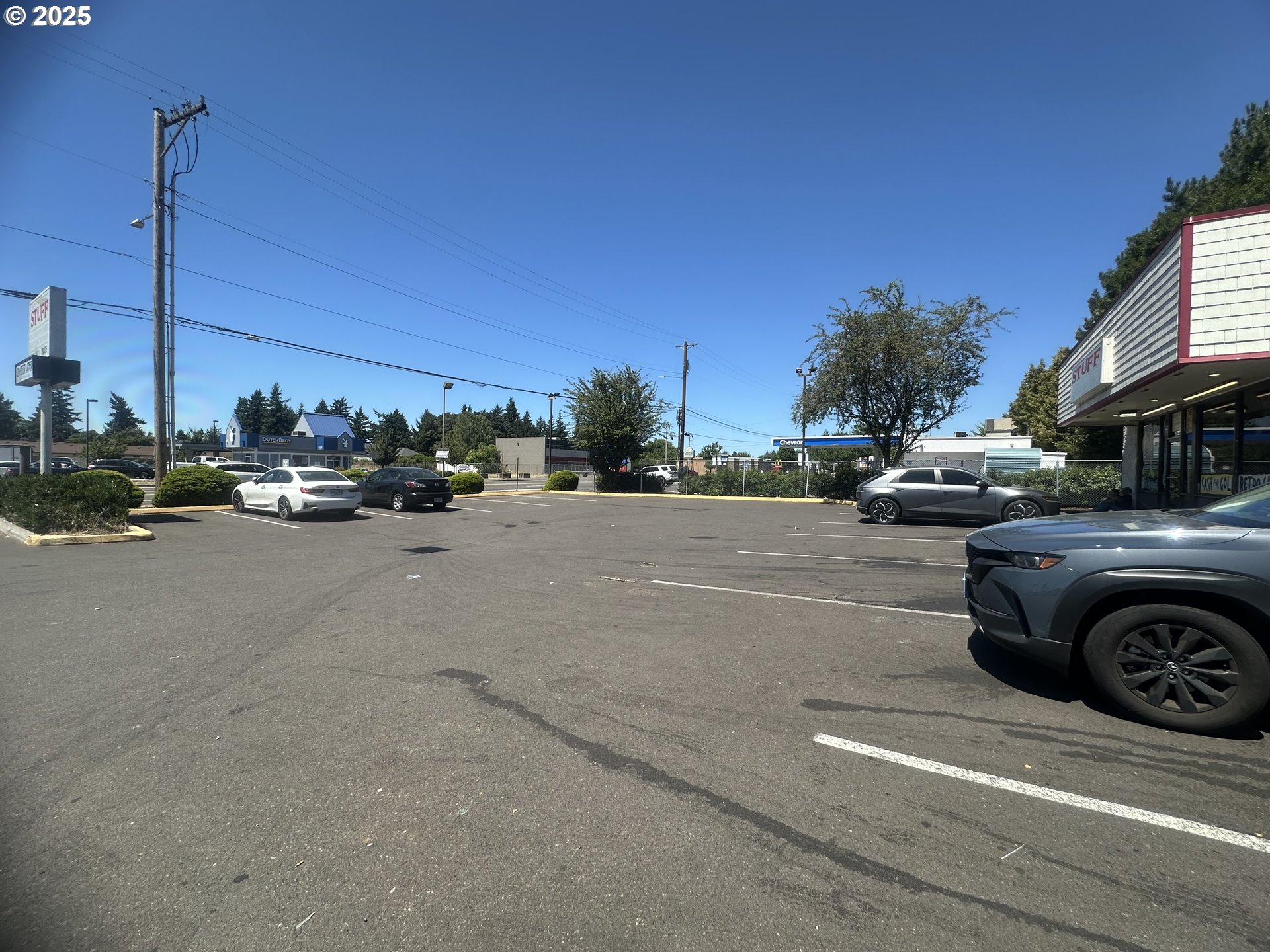 main property photo 13