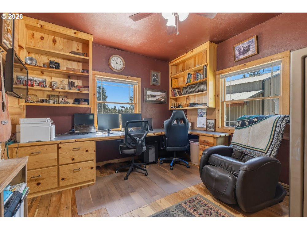 main property photo 31