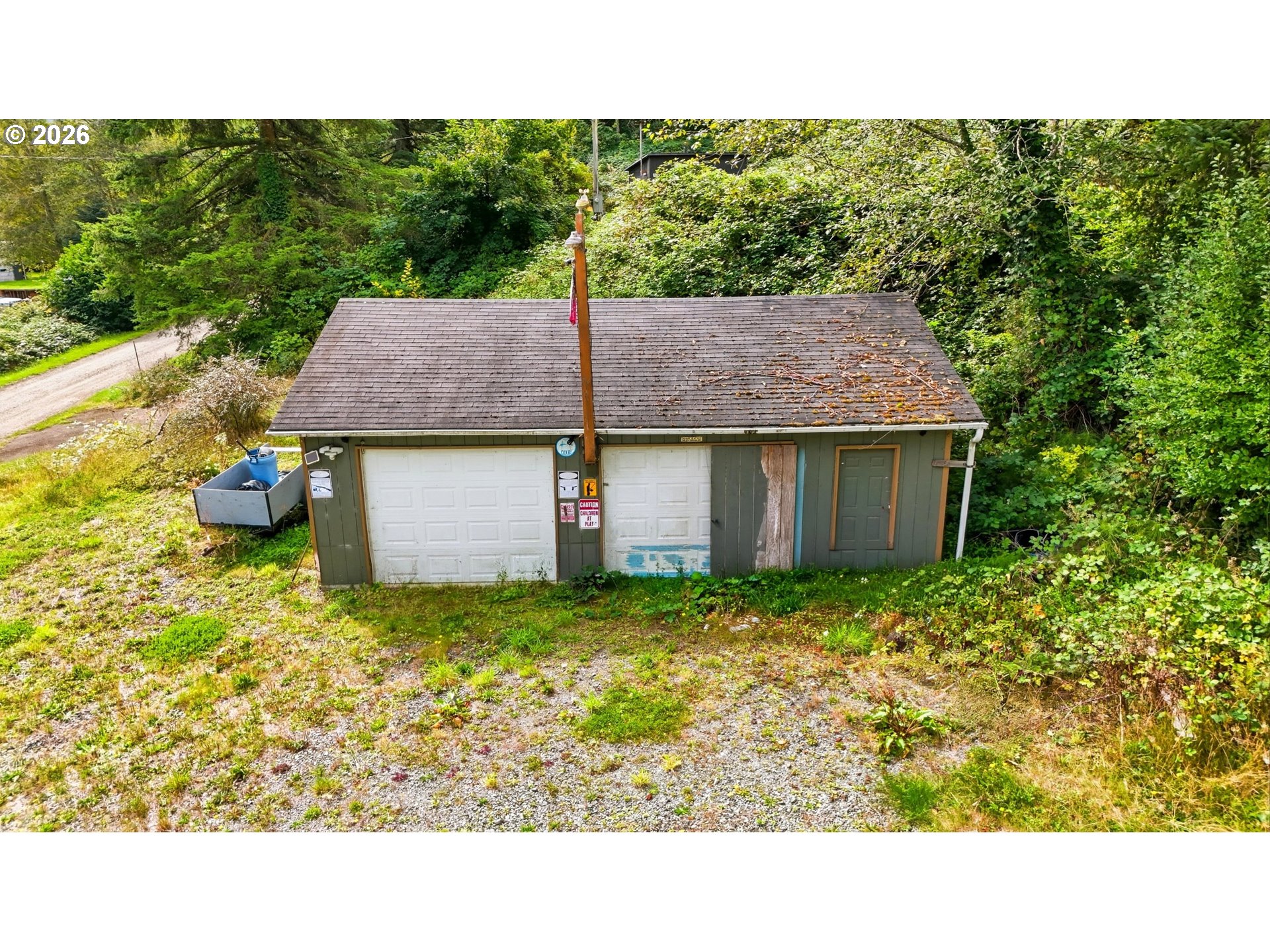 main property photo 18