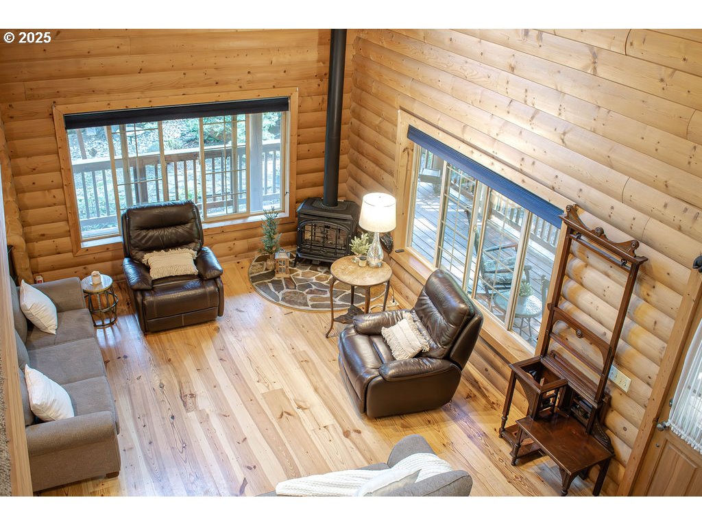main property photo 24