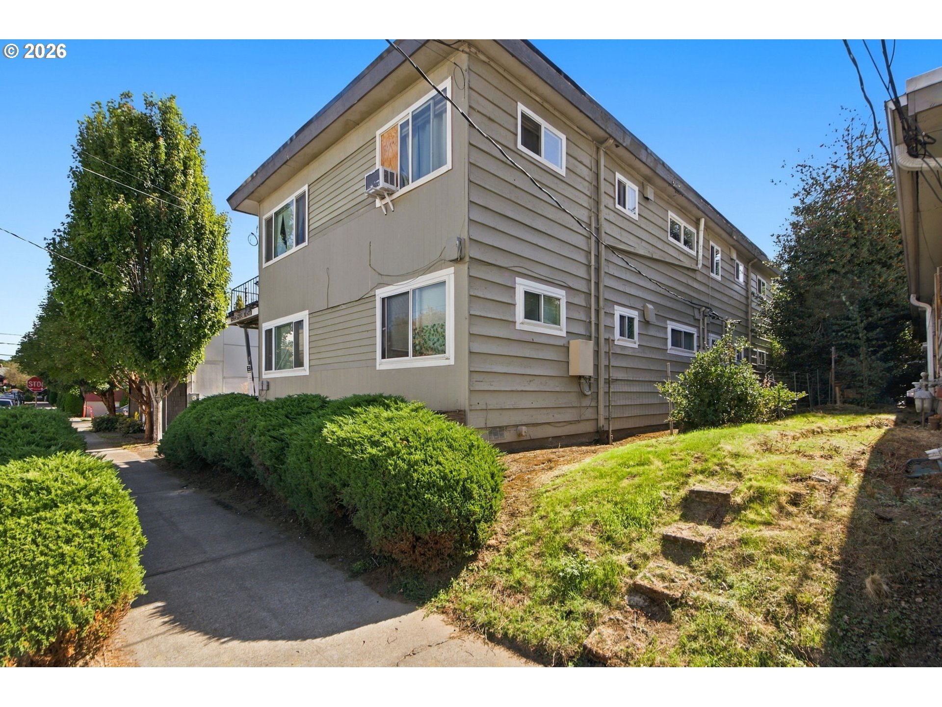 main property photo 10