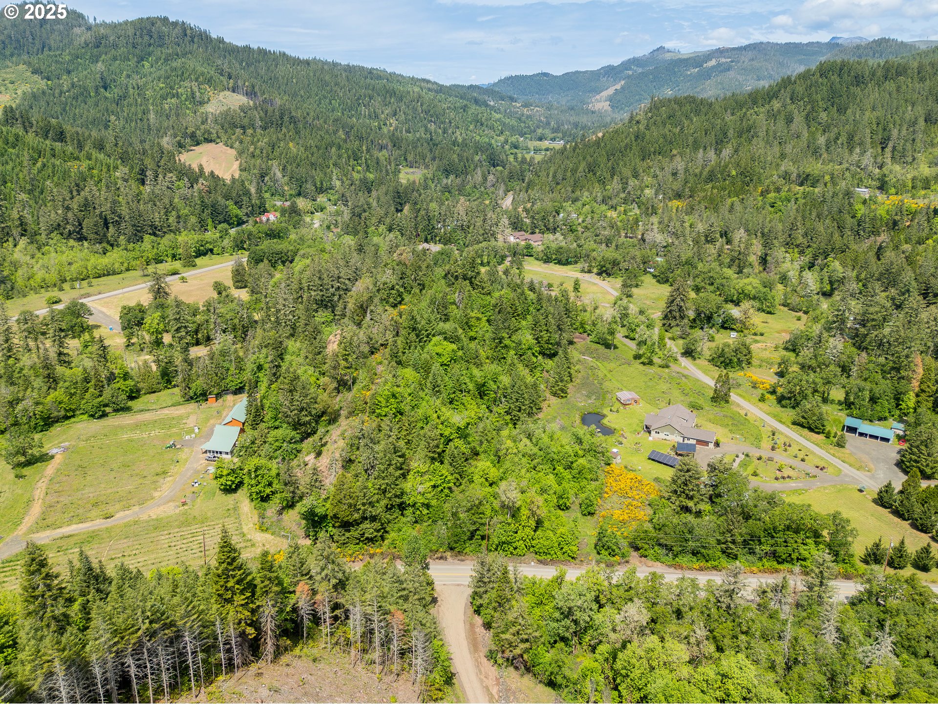 main property photo 10