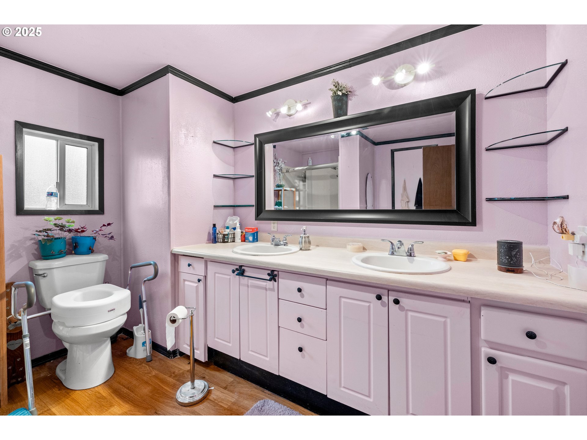 property viewer photo 17