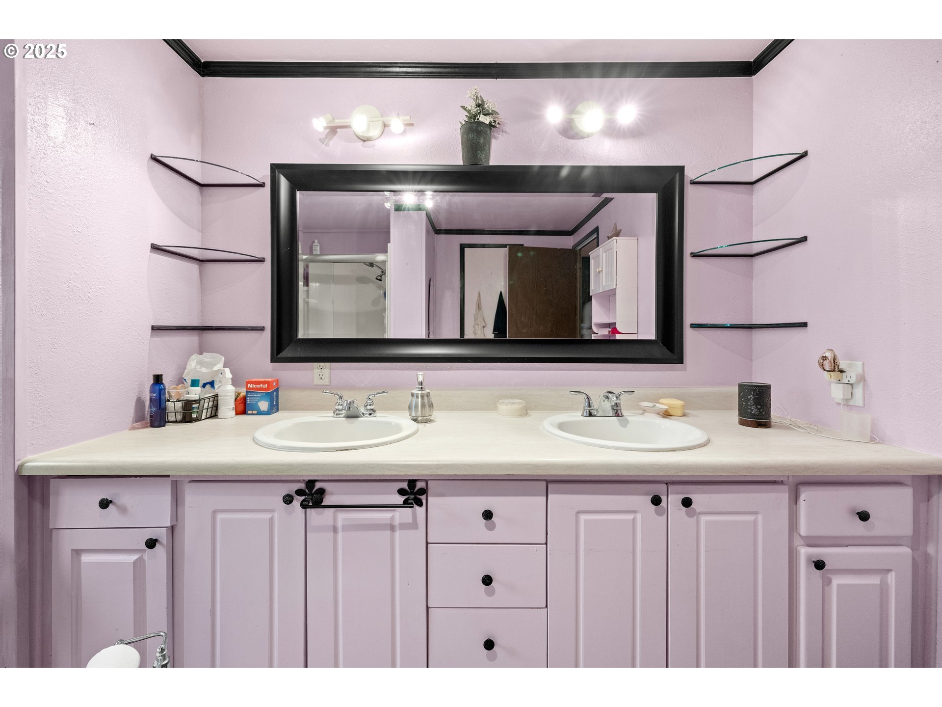 property viewer photo 18