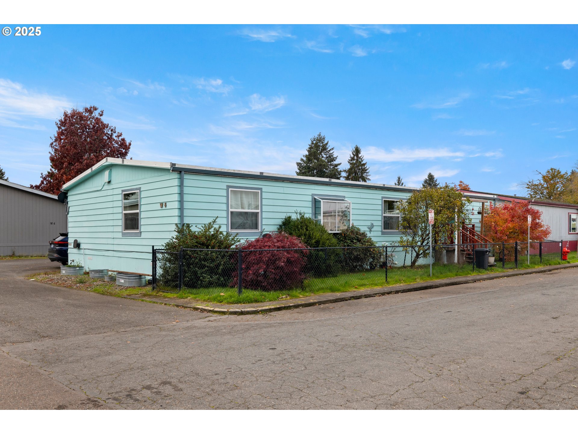 property viewer photo 2