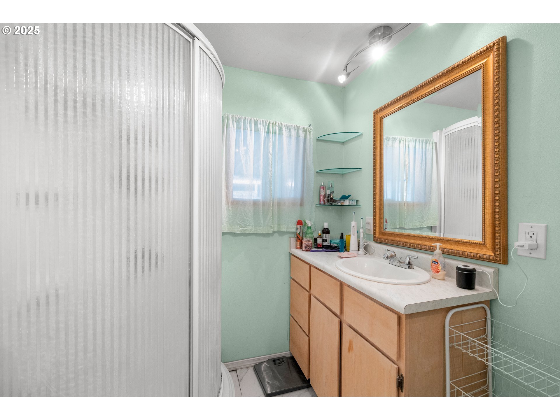 property viewer photo 22