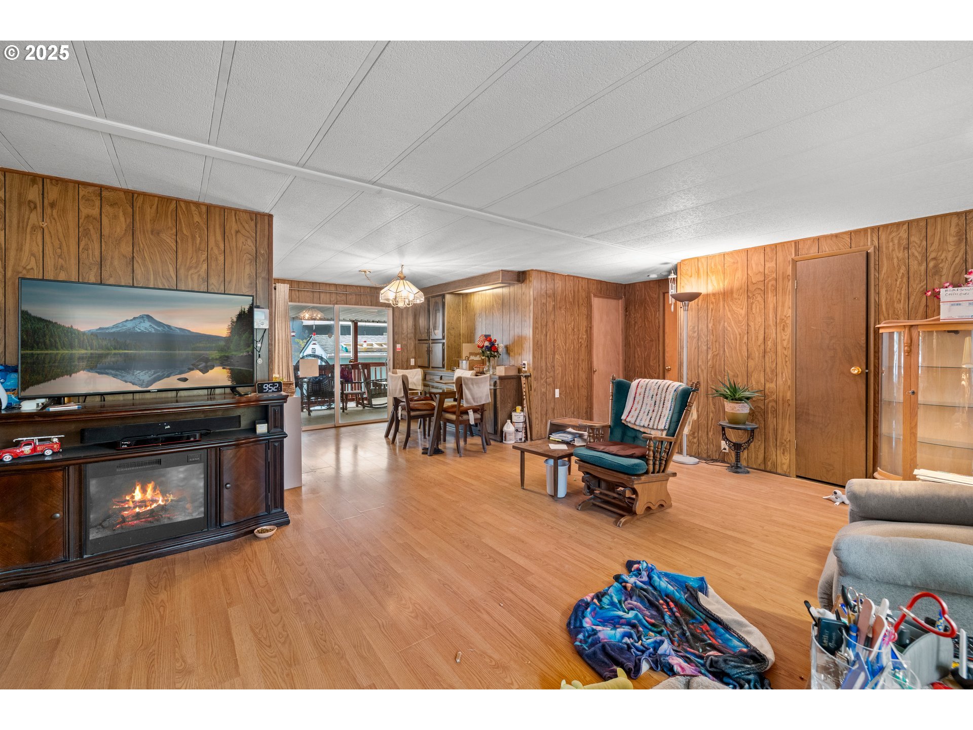 property viewer photo 6