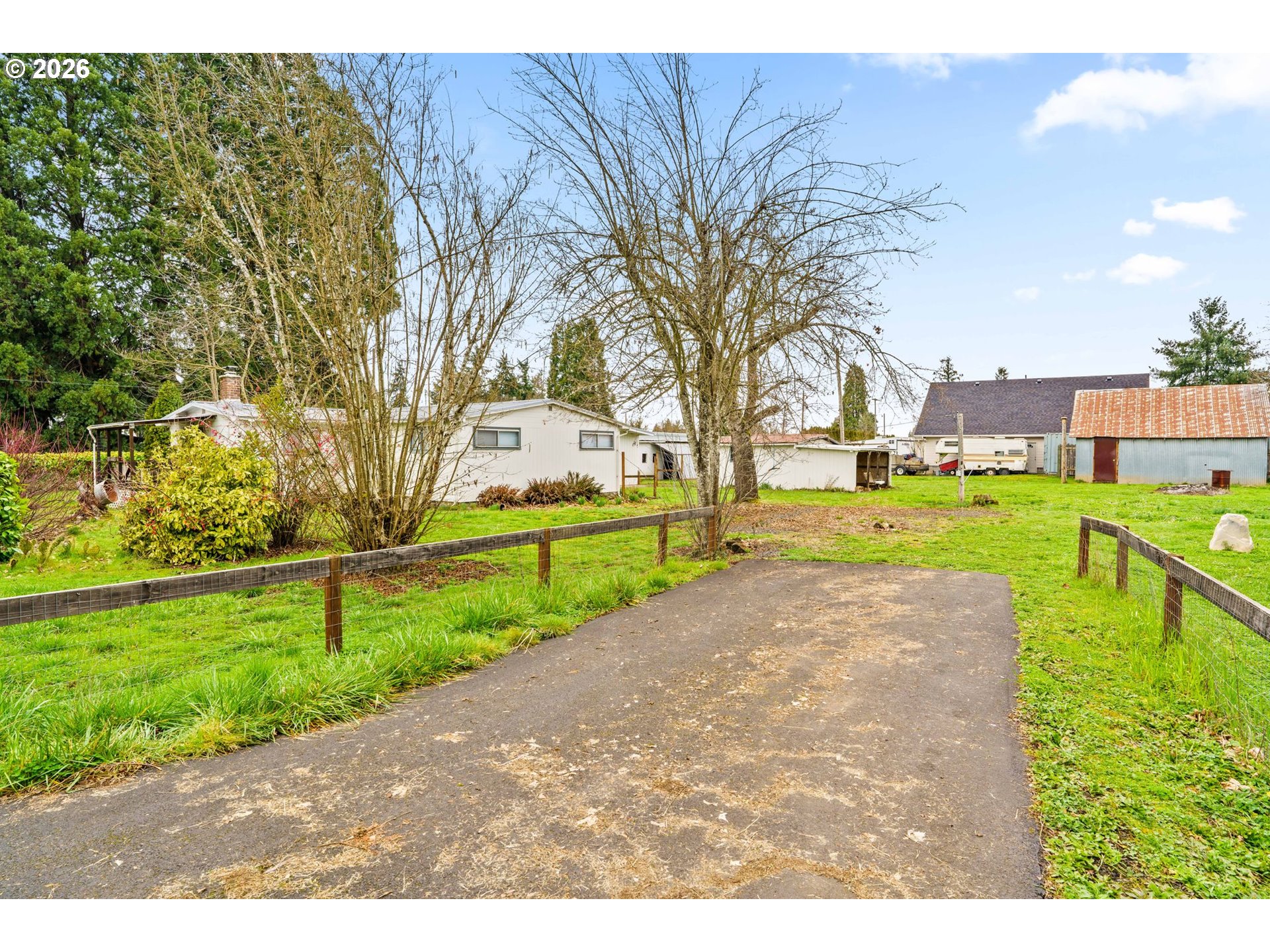 main property photo 20