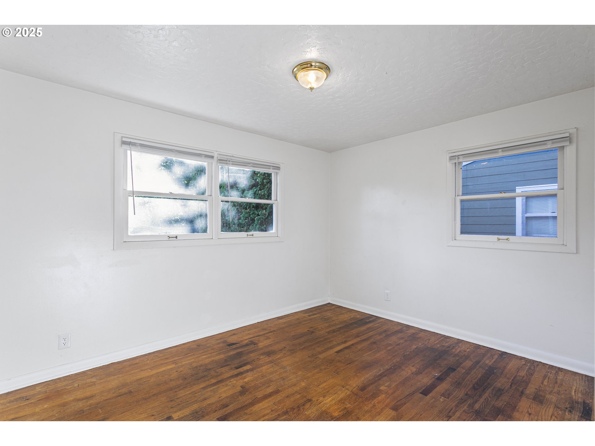 property viewer photo 17