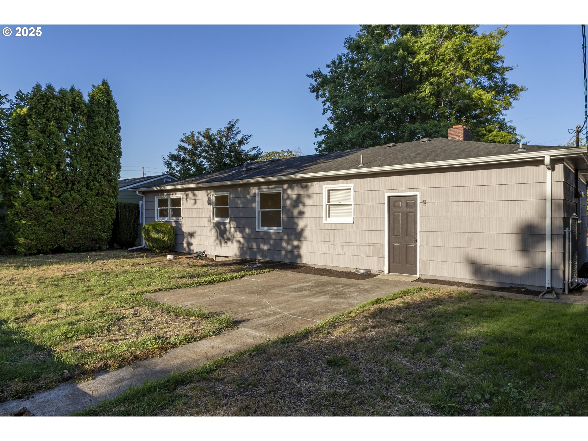 property viewer photo 24