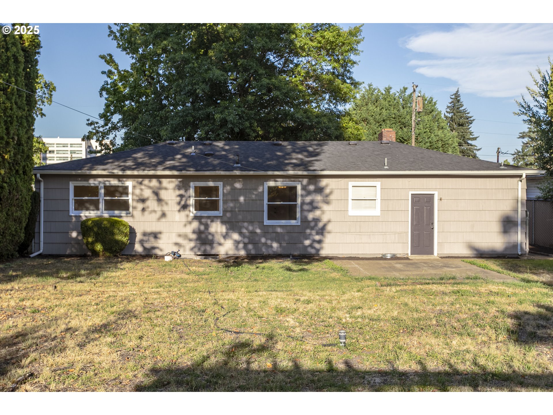 property viewer photo 28