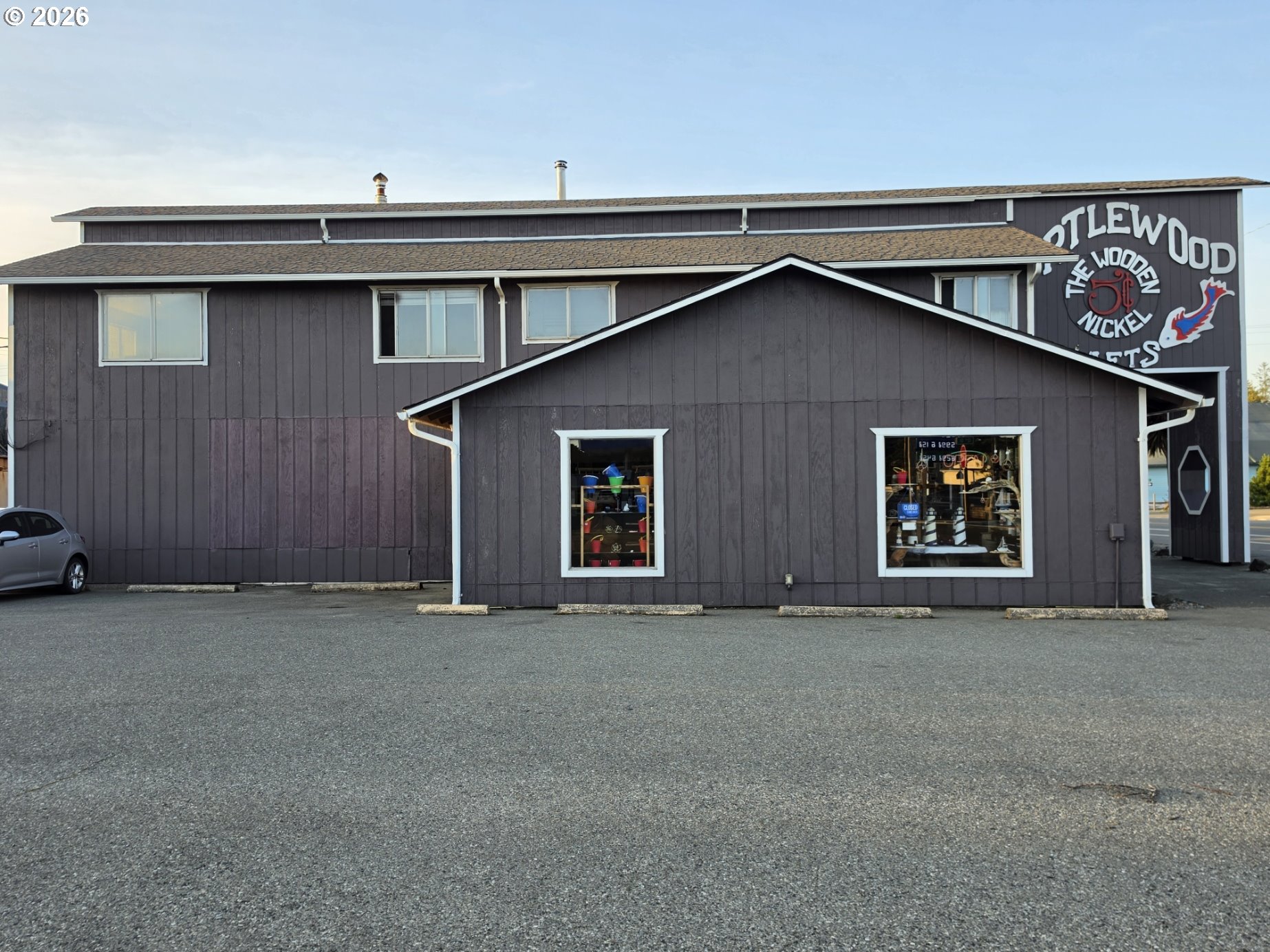 main property photo 38