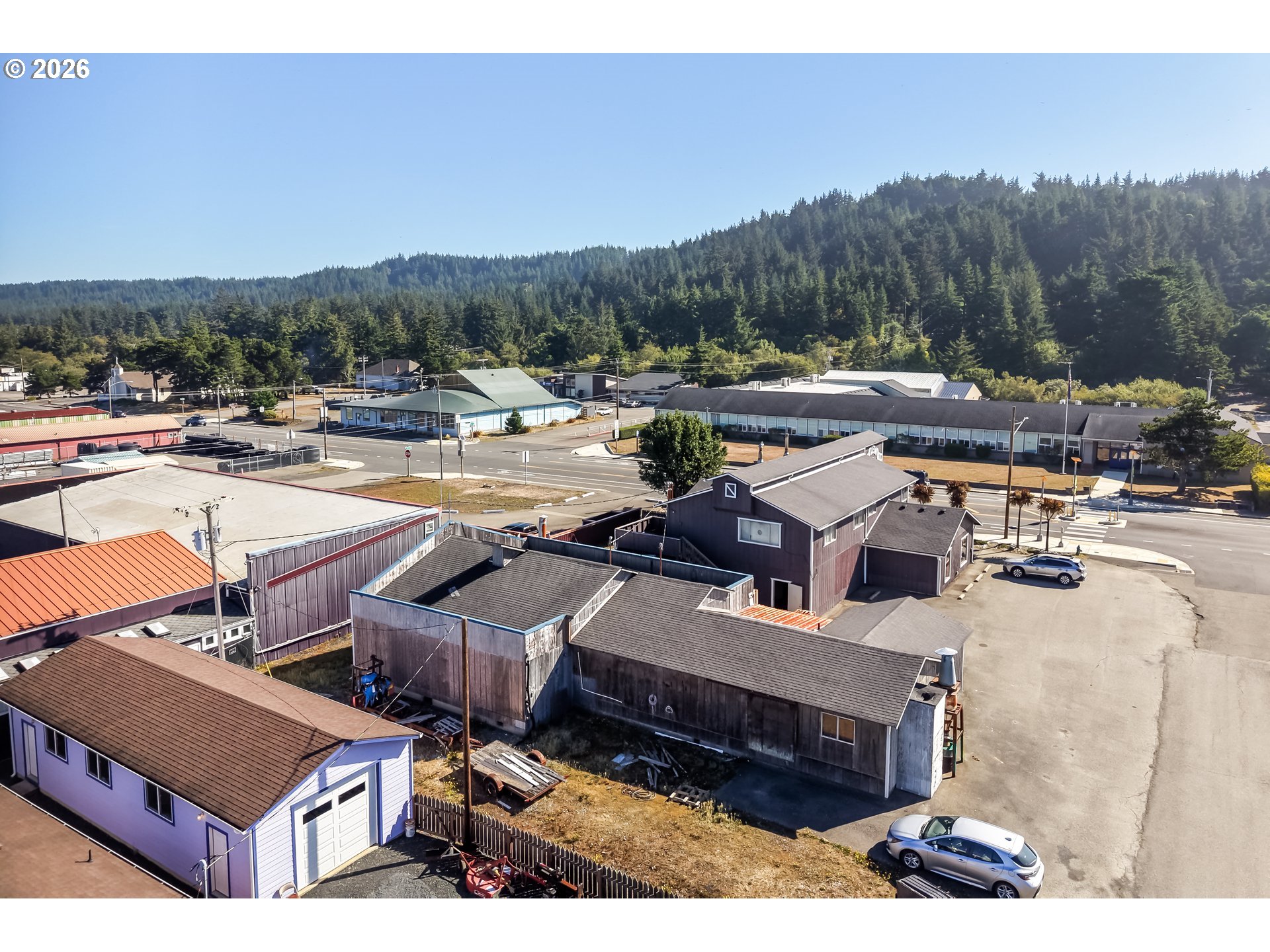 main property photo 41