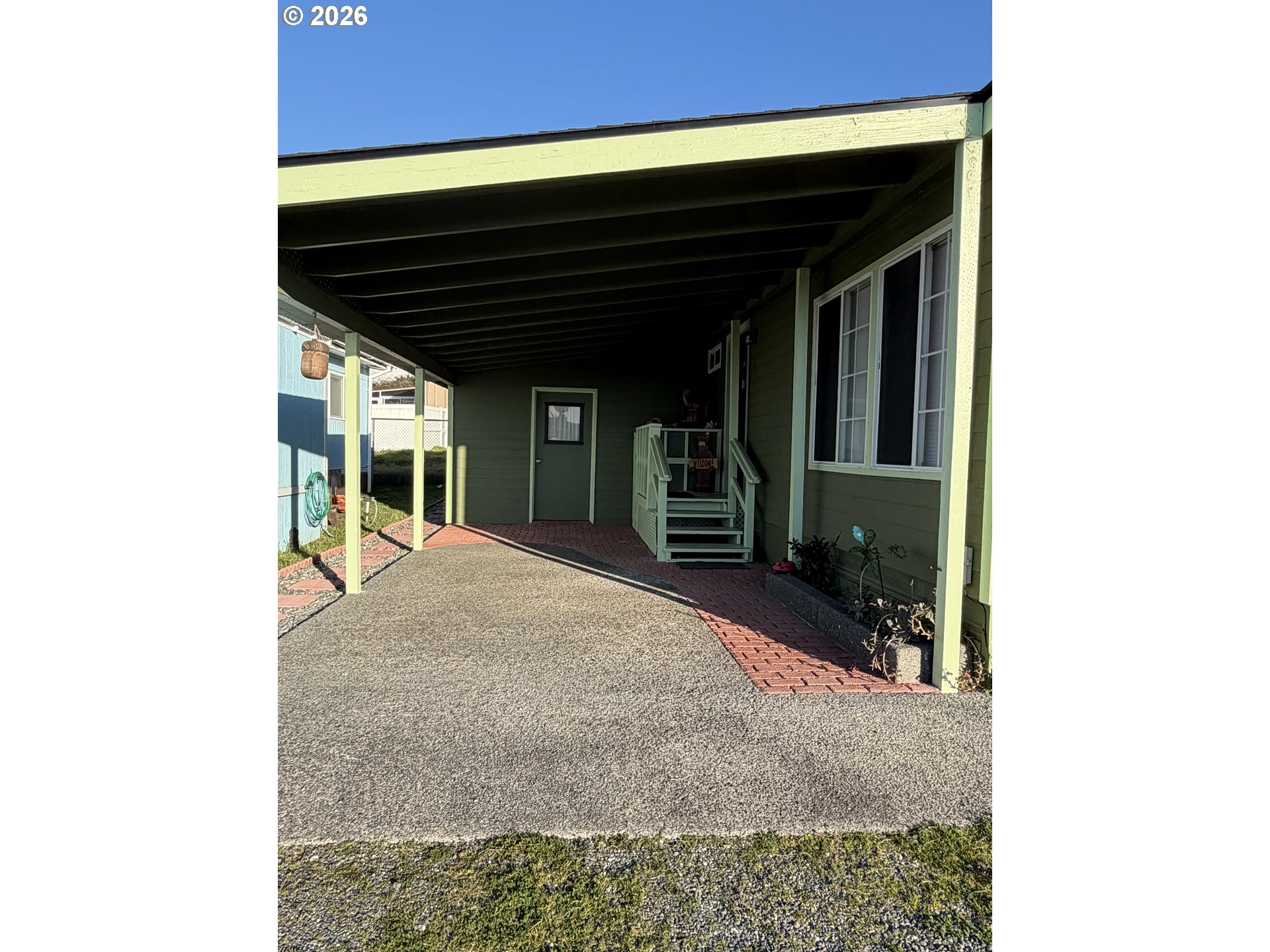 main property photo 30