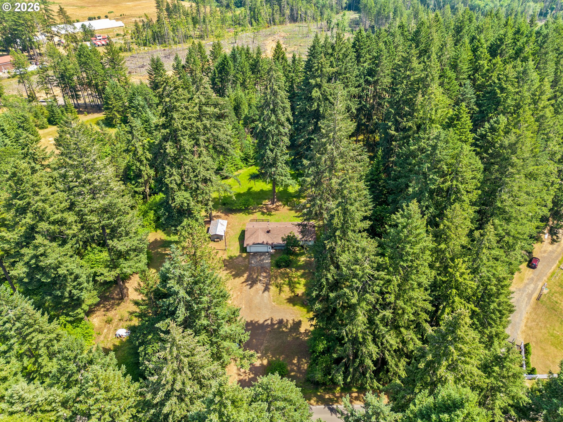 main property photo 33