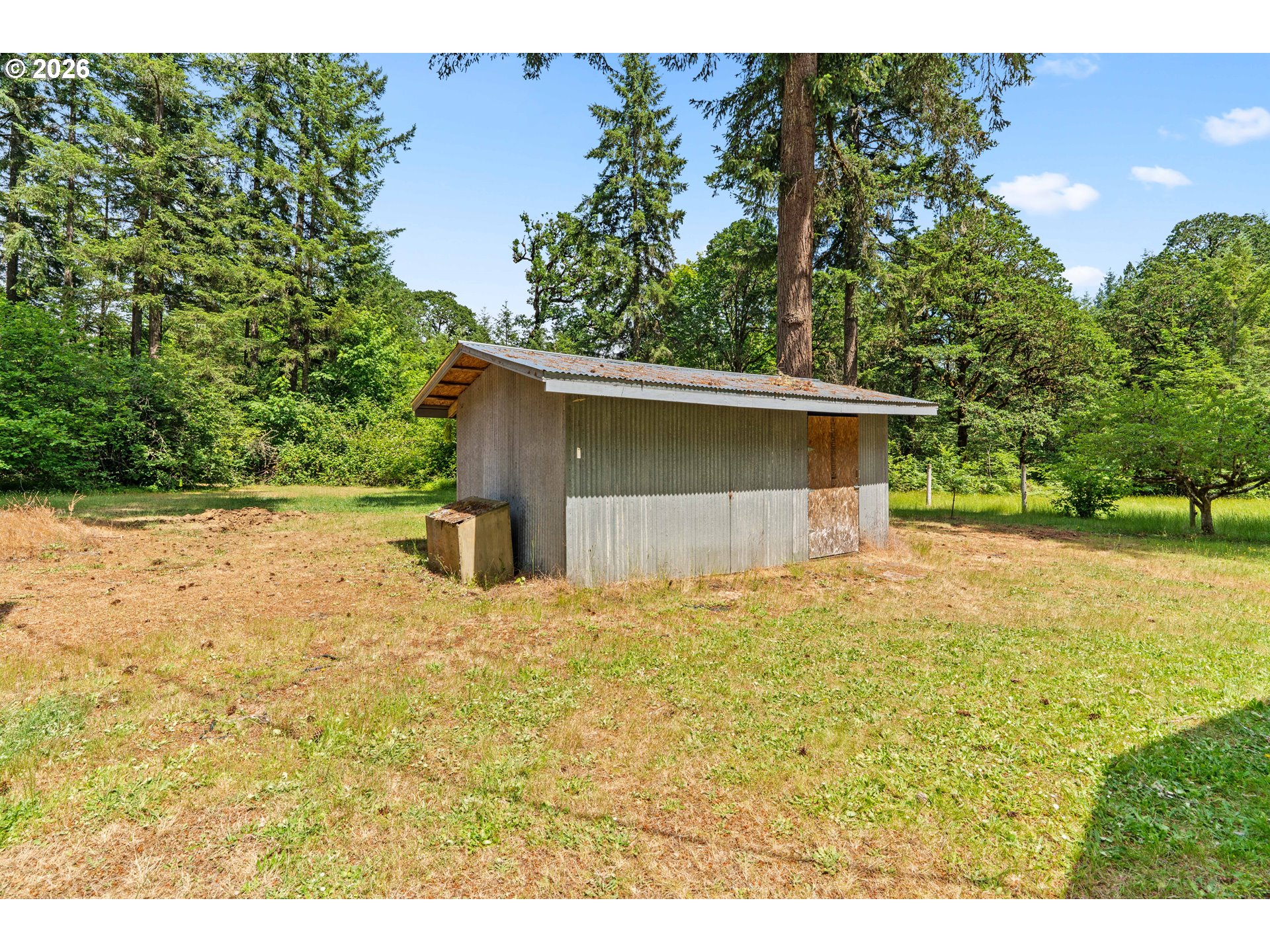 main property photo 5