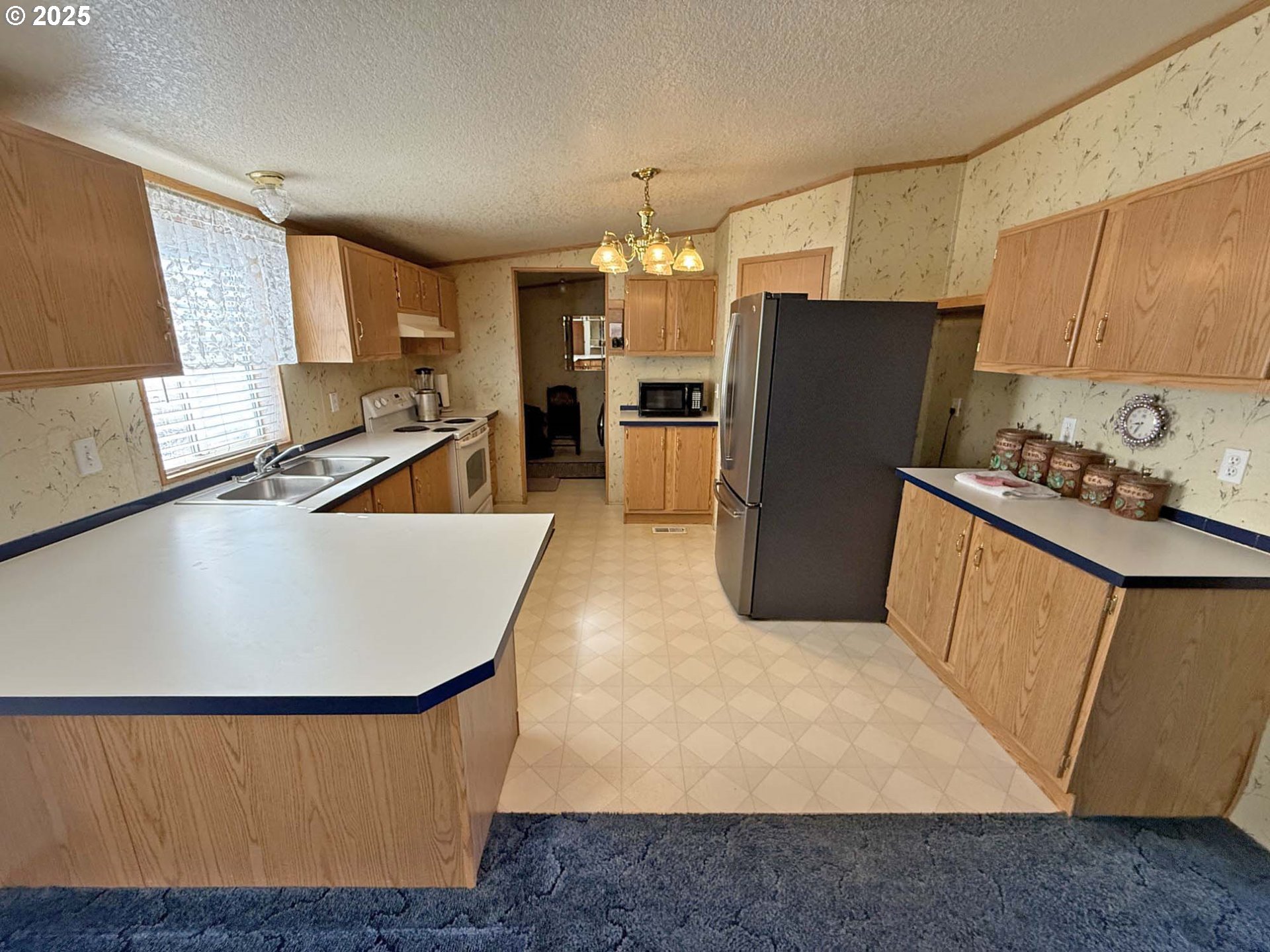property viewer photo 16