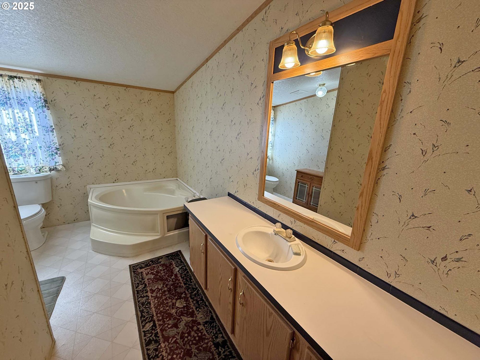 property viewer photo 26