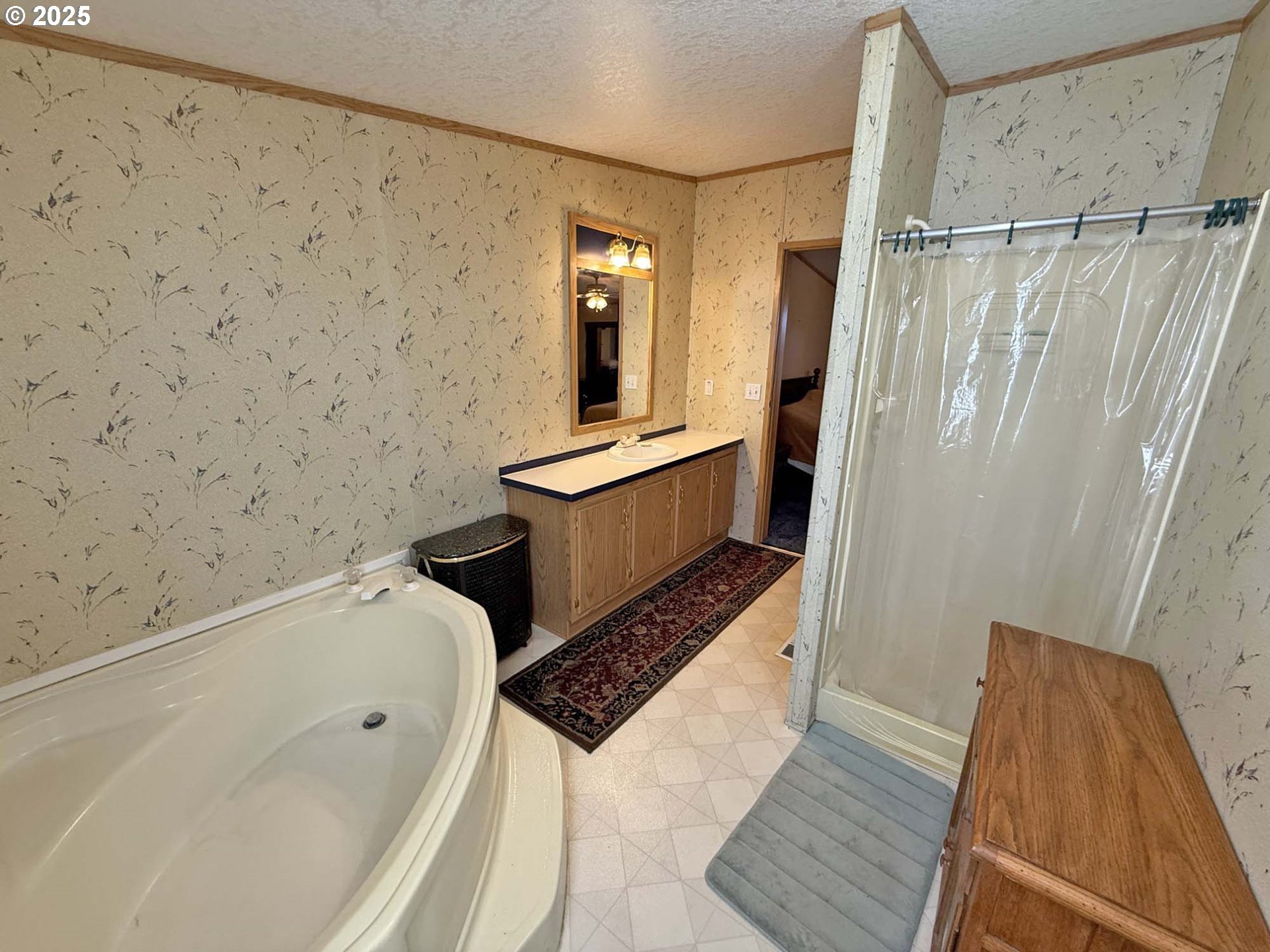 property viewer photo 27