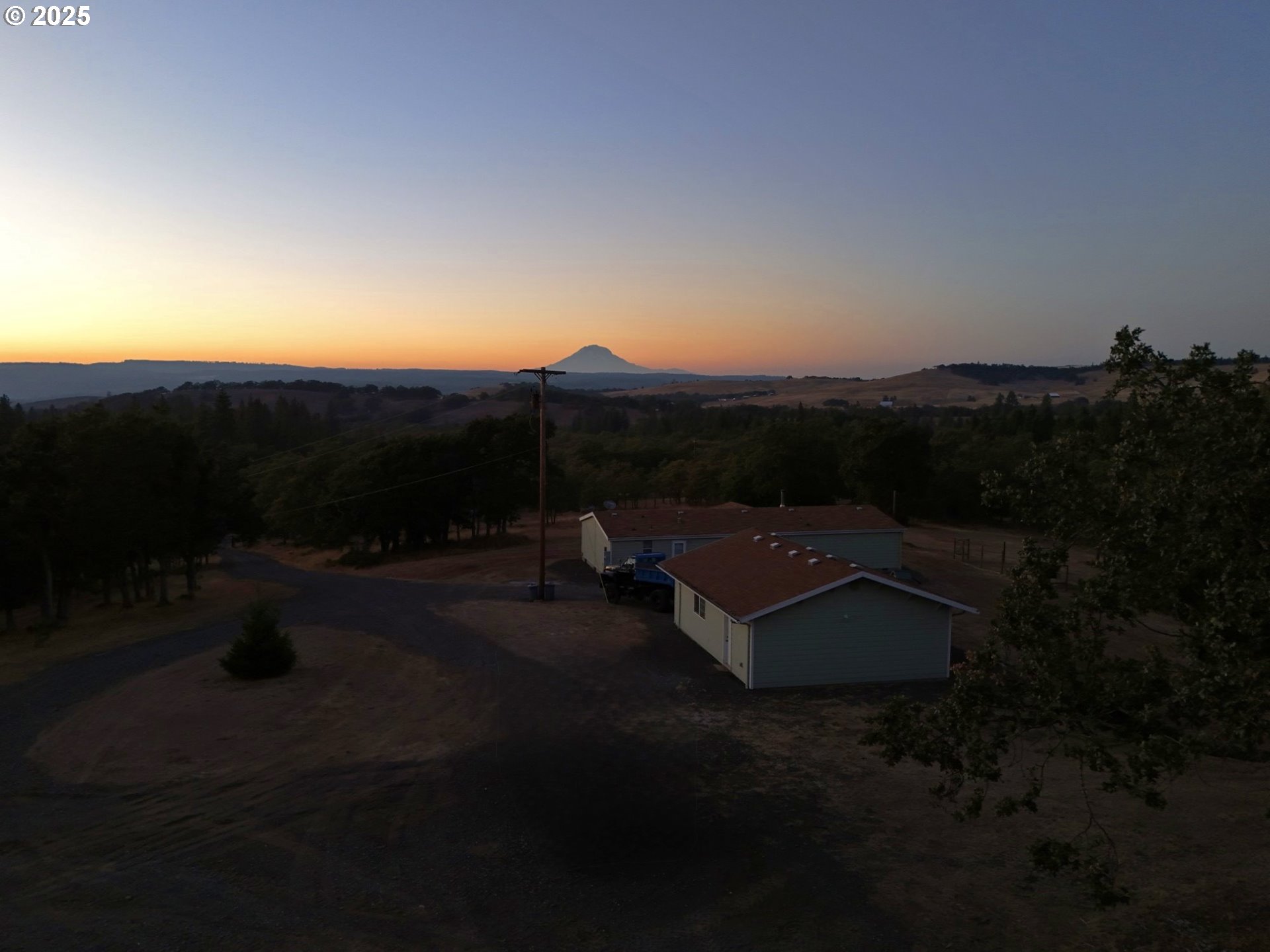 property viewer photo 3