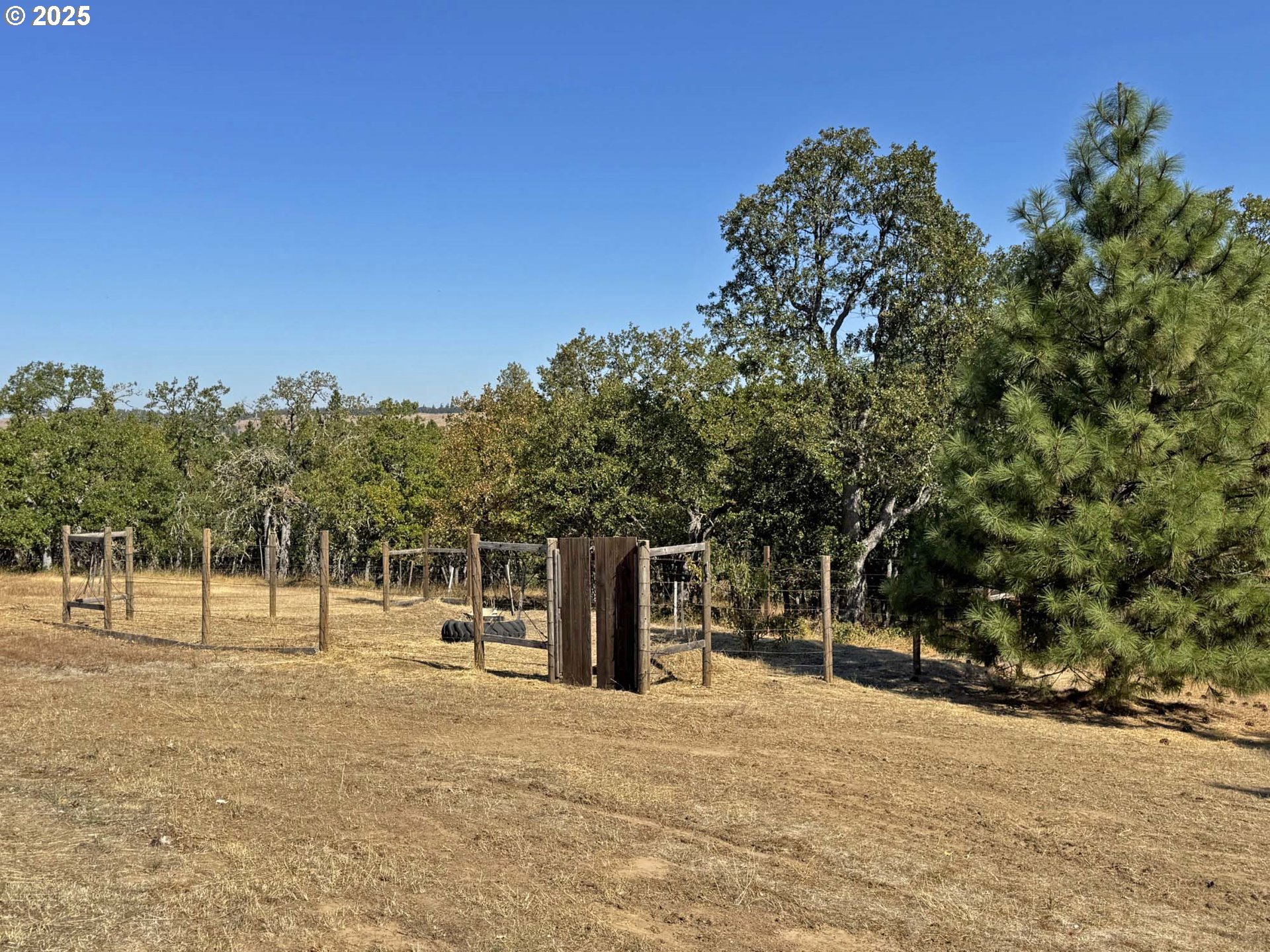 property viewer photo 33