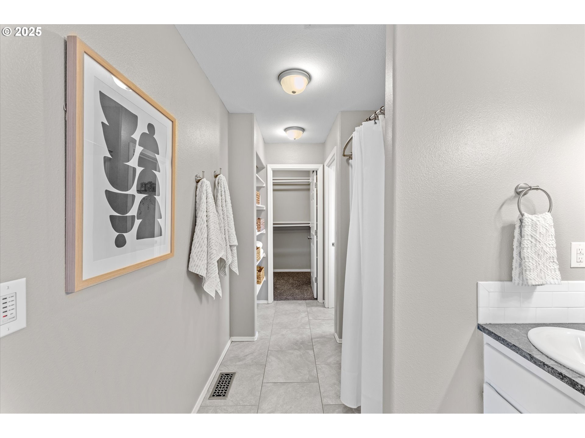 property viewer photo 19